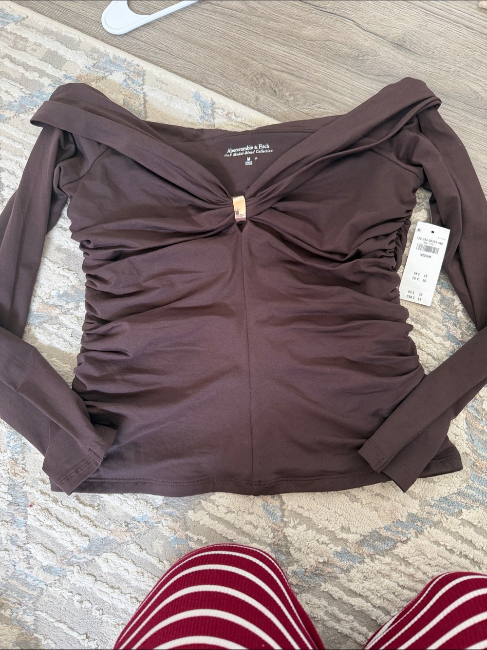 Abercrombie & Fitch Brown Ruched Off-Shoulder Long Sleeve Top with Center Clasp - Picture 1 of 5